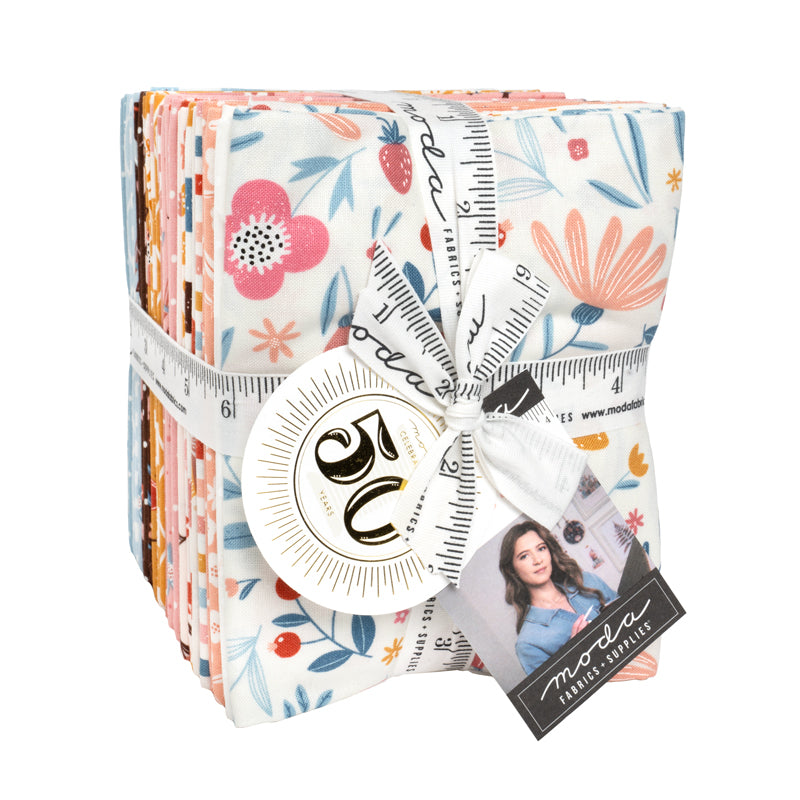 Blossoms and Blooms Fat Quarter Bundle